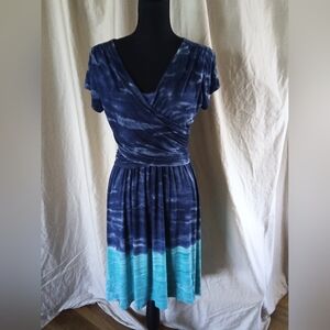Athleta tie dye rayon blend stretchy blend short sleeve midi dress w/ faux wrap